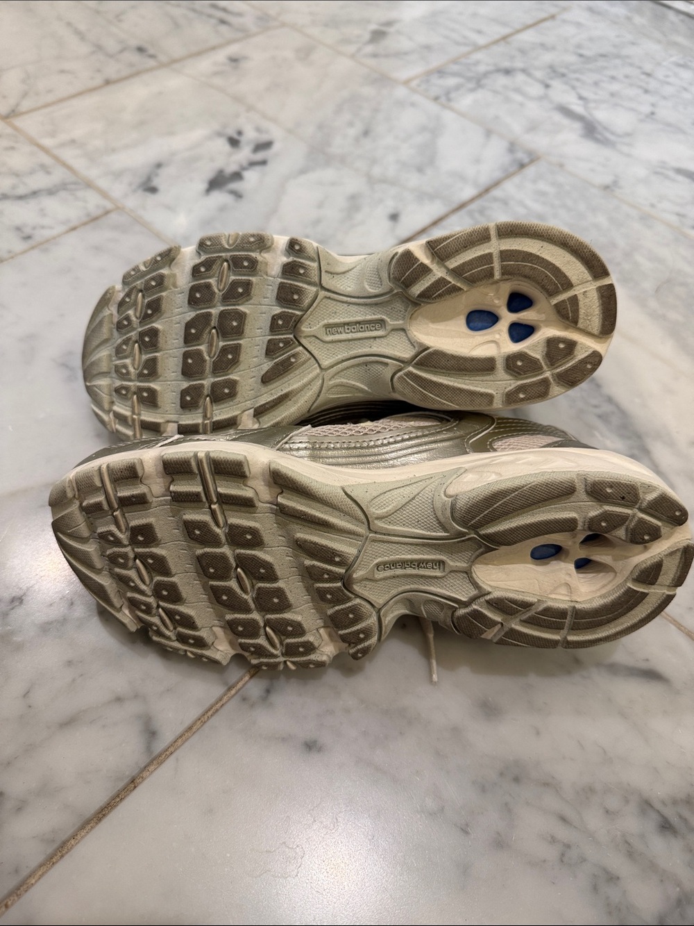 New Balance Running Sneakers in Metallic Silver & Cream - Picture 6 of 6